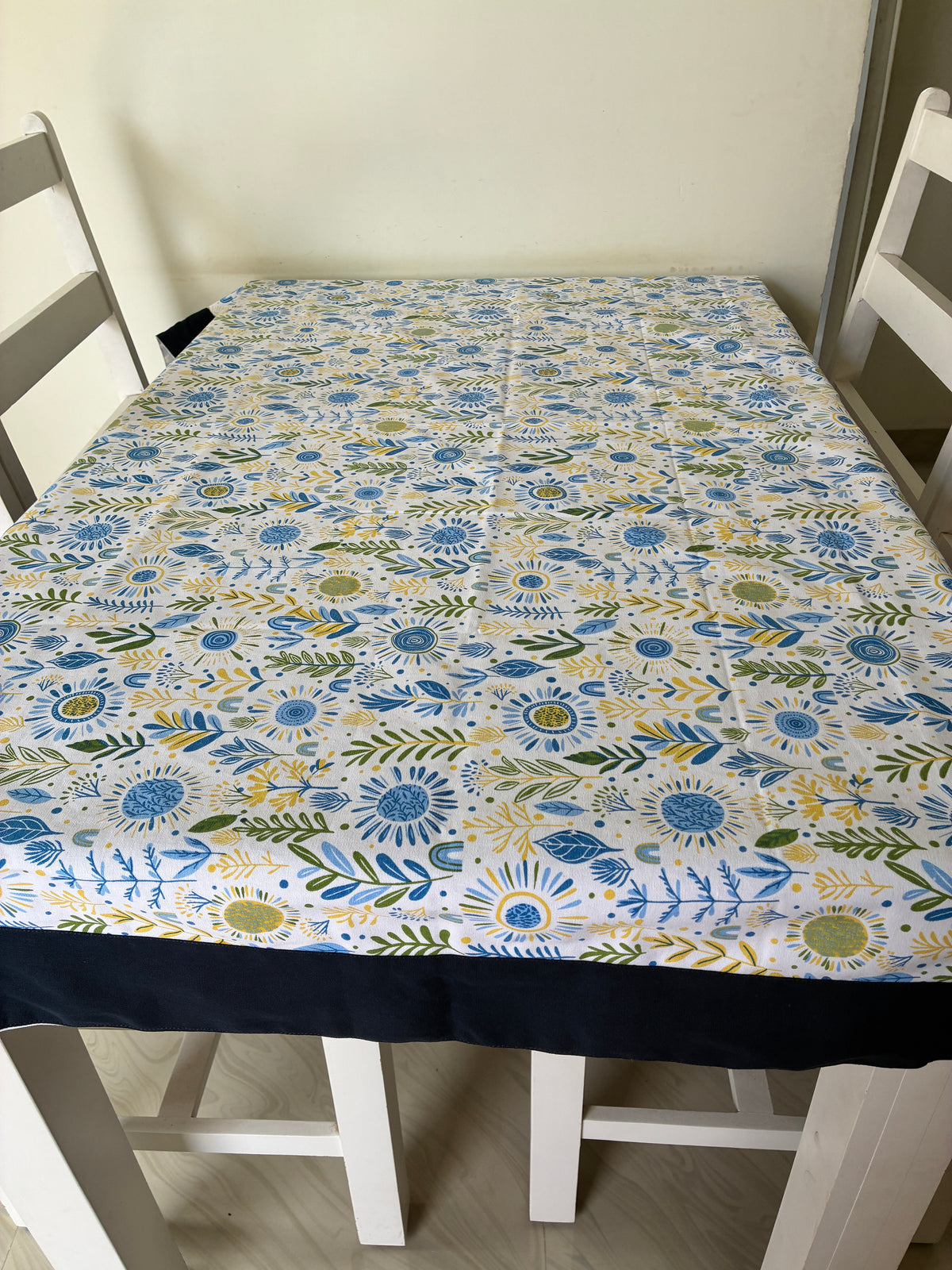 Blue Floral 4 Seater Table Covers