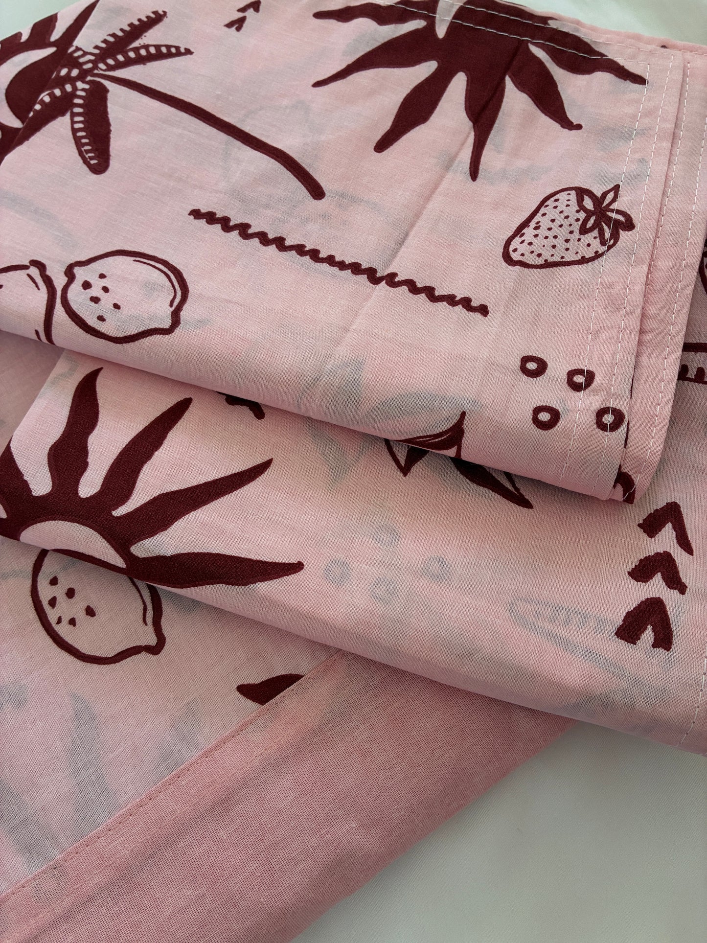 Pink Paradise Queen Size Bedspread 90x100 inches