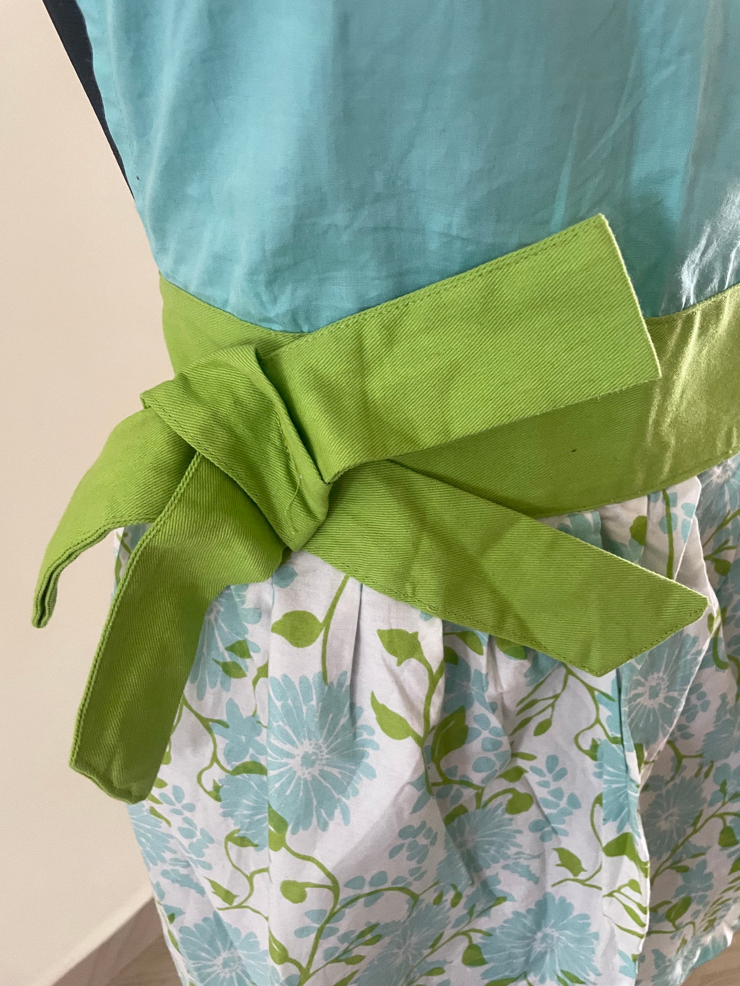 Cotton Apron with Frills