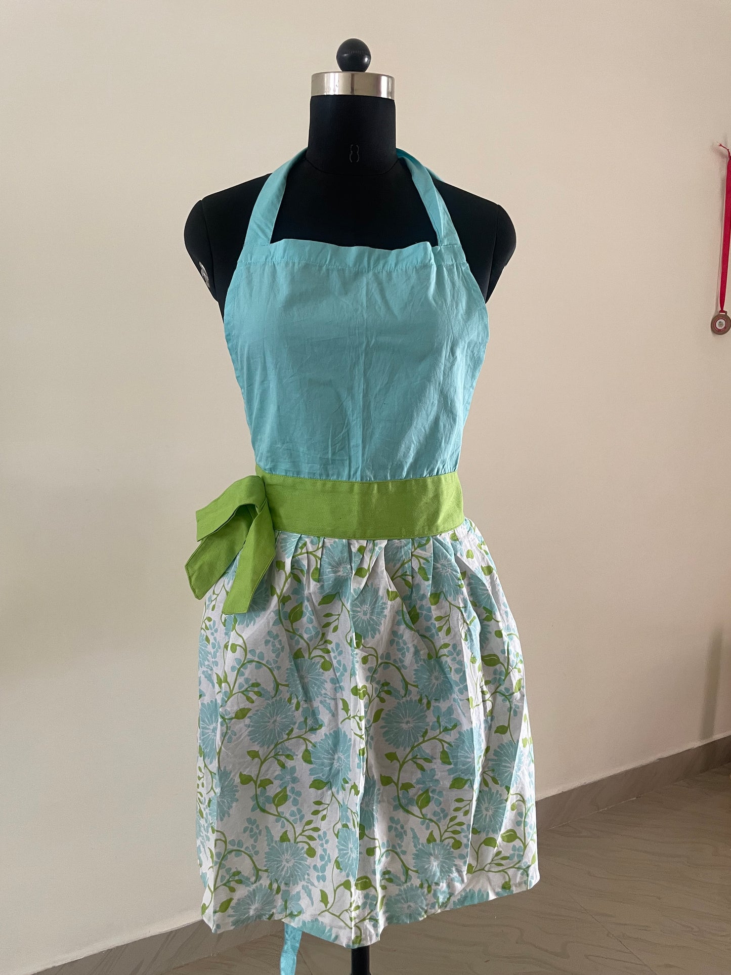 Cotton Apron with Frills