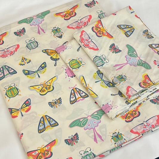 Colorful Butterfly Queen bedspread 90x100 in(2 pillow covers)