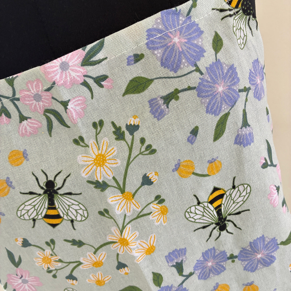Bee Cotton Apron