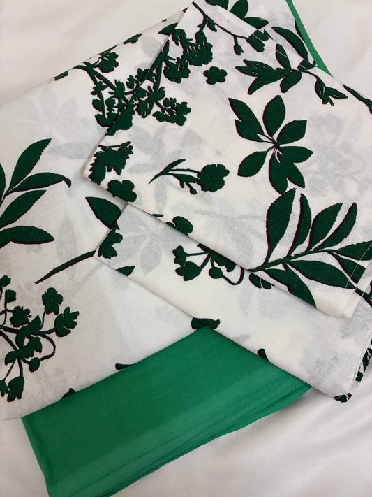 Queen bedspread 90x100 inches