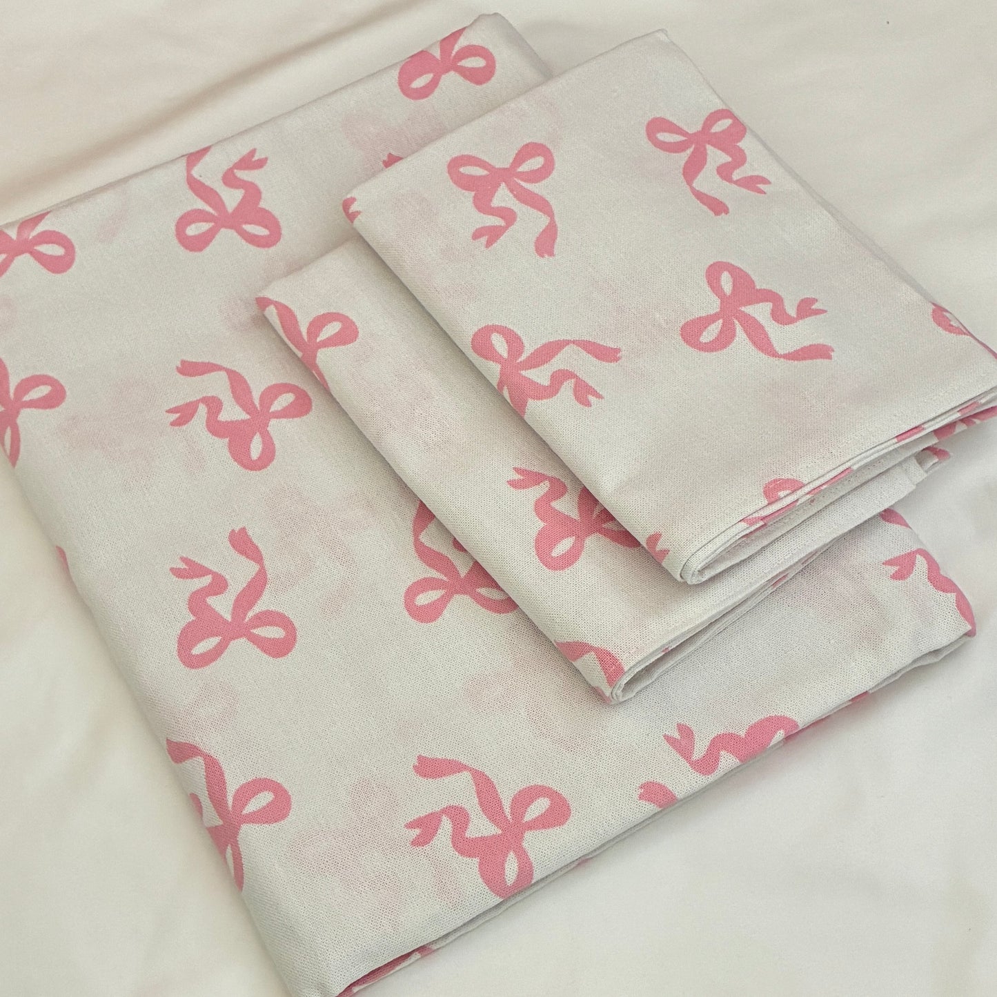 Pink Bow Single Size Cotton Bedspread with 2 Pillow Covers 60 x 90 in