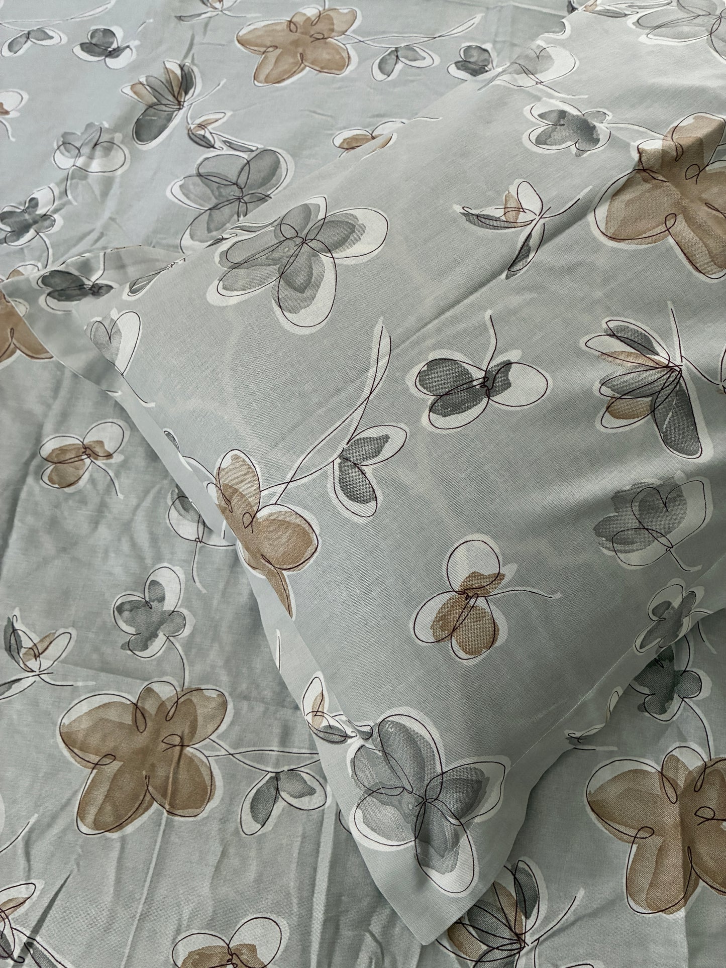 Grey Floral Fitted King Size Bedspreads  75x75x10 inches
