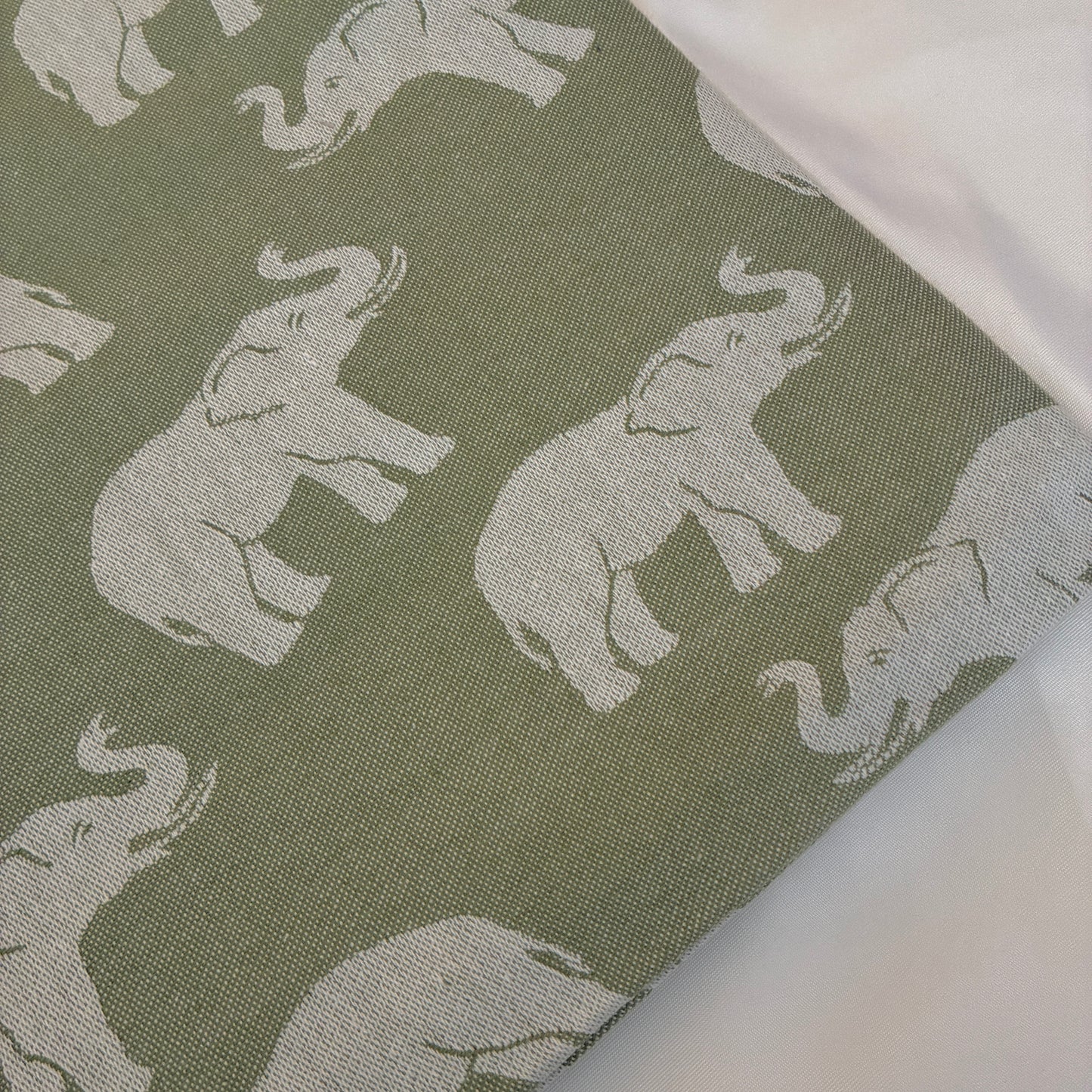 Green Elephant Single Size Blanket / Throw
