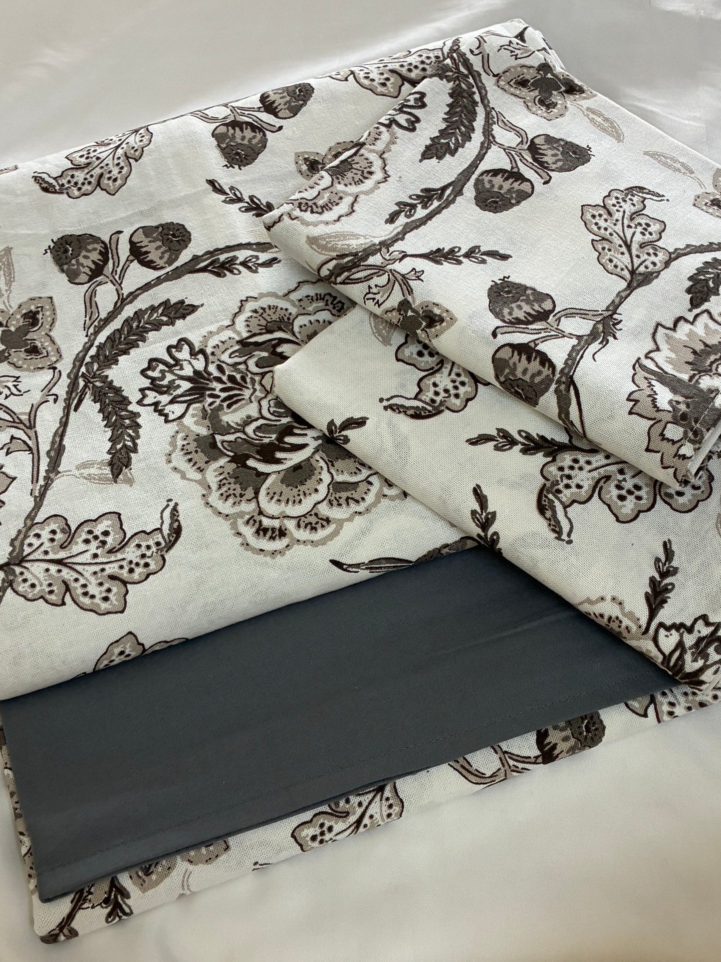 King Size Cotton Bedspread 100x110 in