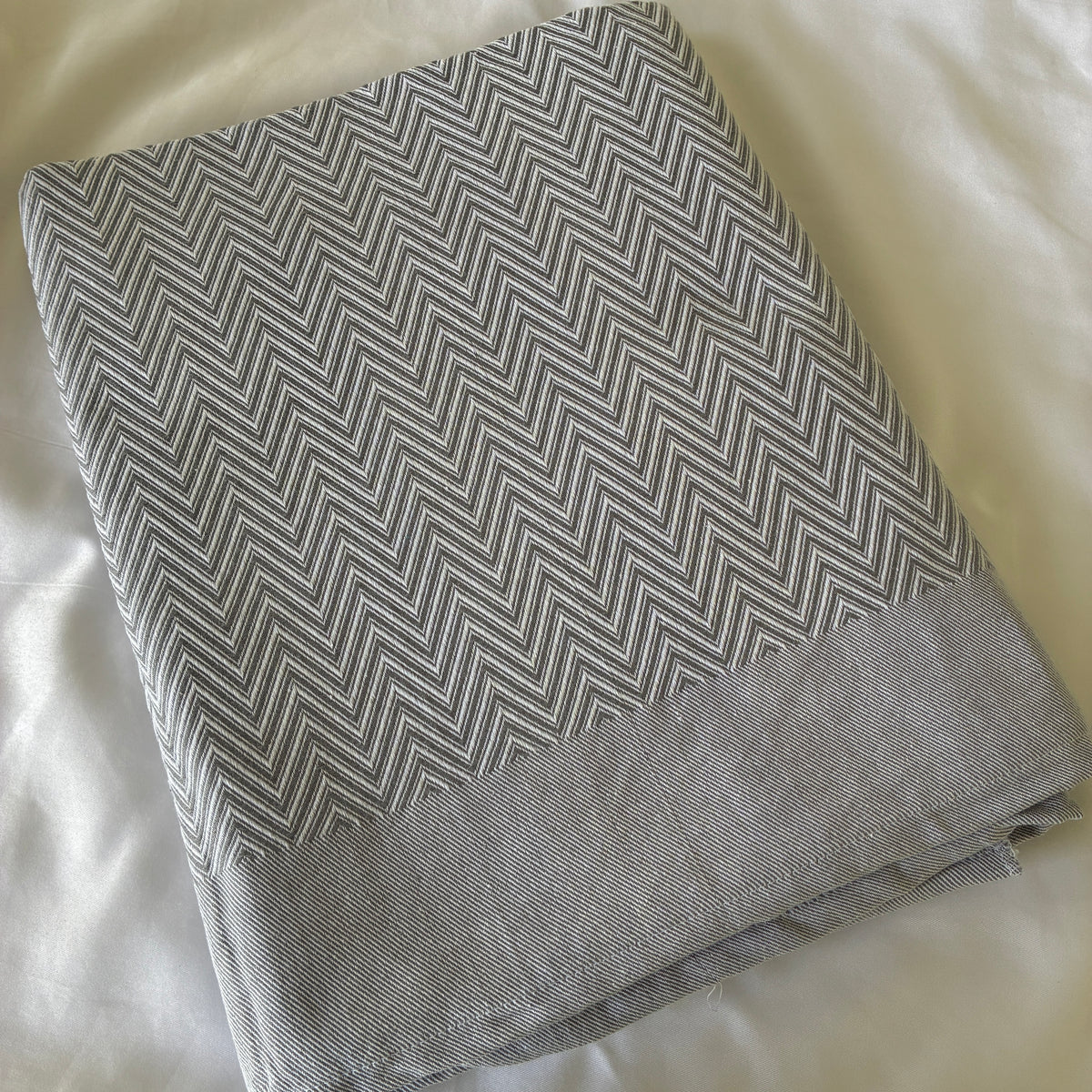 Colourful Herringbone Single Size Blanket / Throw