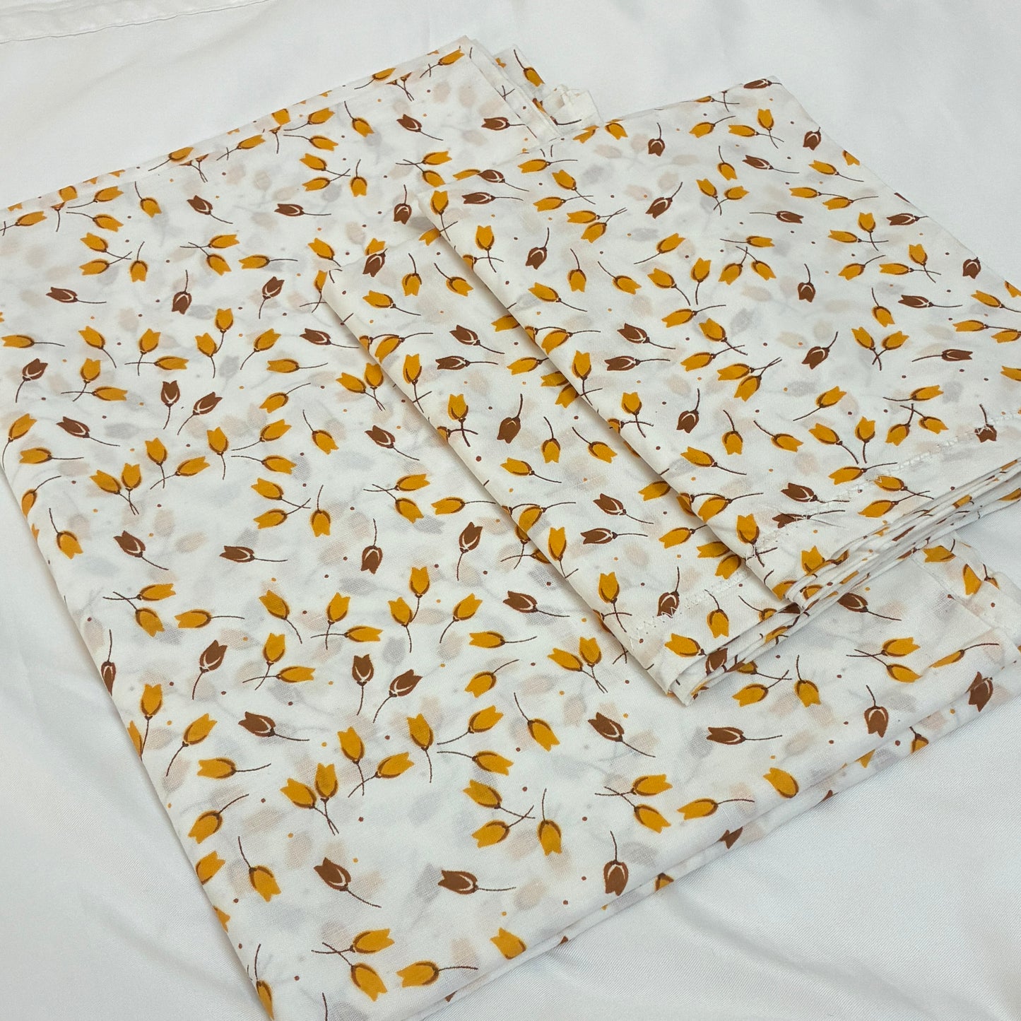 Yellow Tulips Single Size Bedspread with 2 Pillow Covers 60 x 90 in