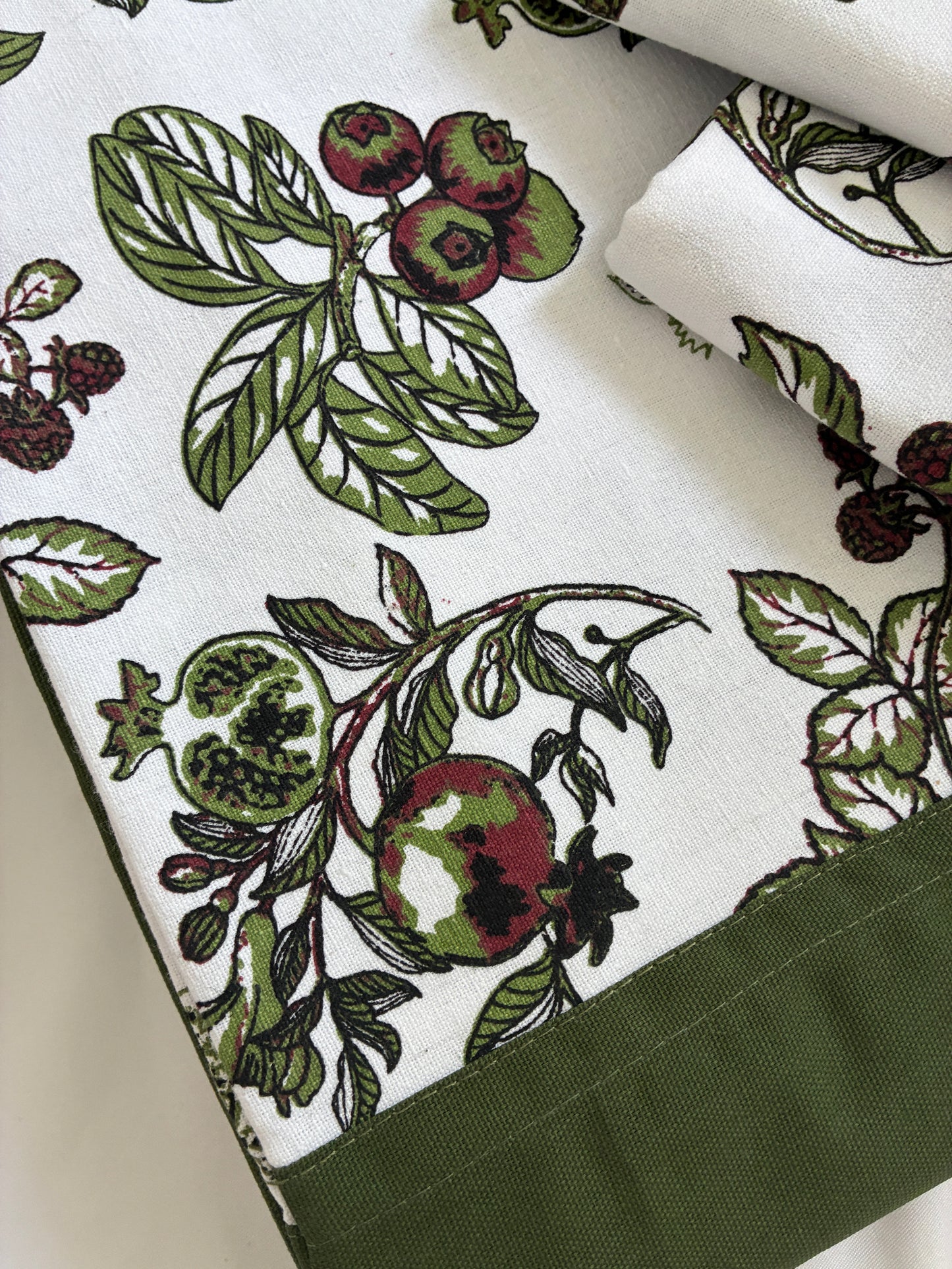 Queen Size Bedspread 90x100 inches