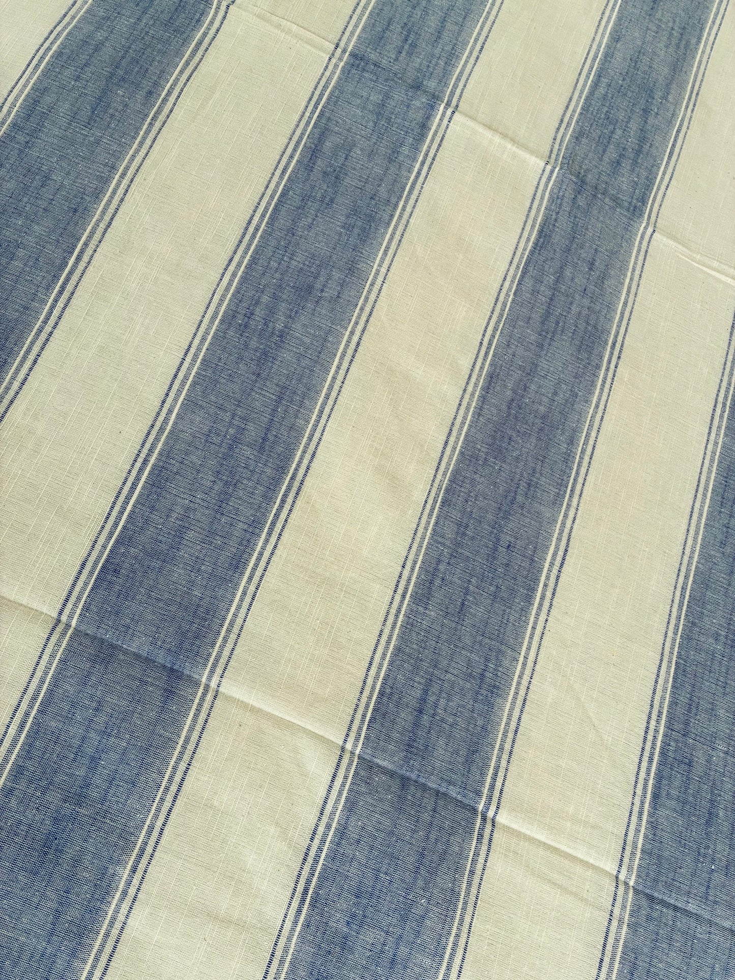 Premium Stripes King Size Bedspread 108 x 108 in
