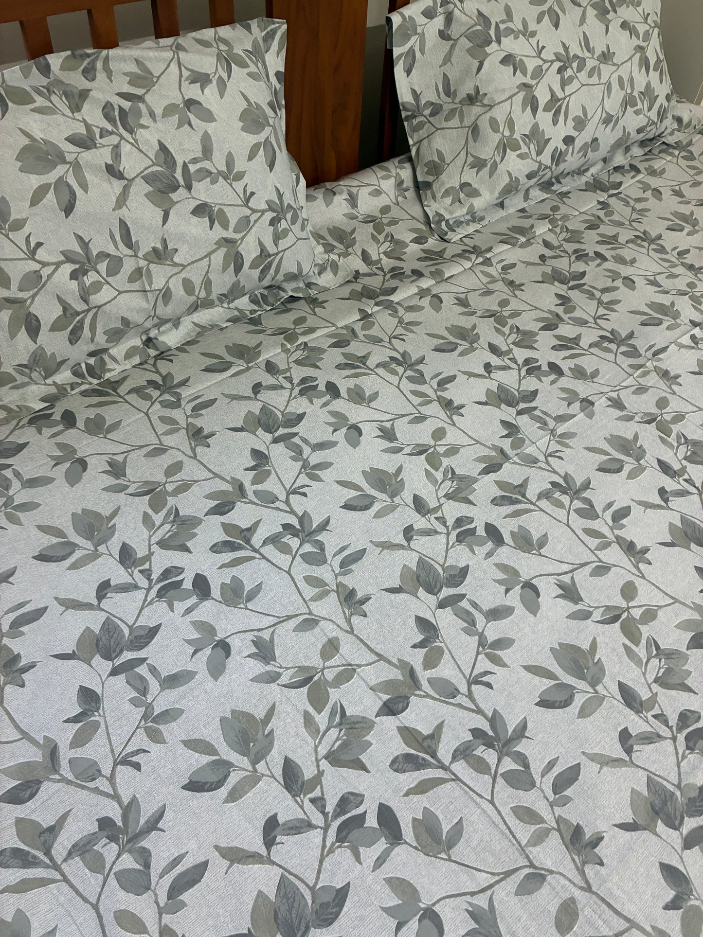 Super King Size Bedspread 120x 120 inches