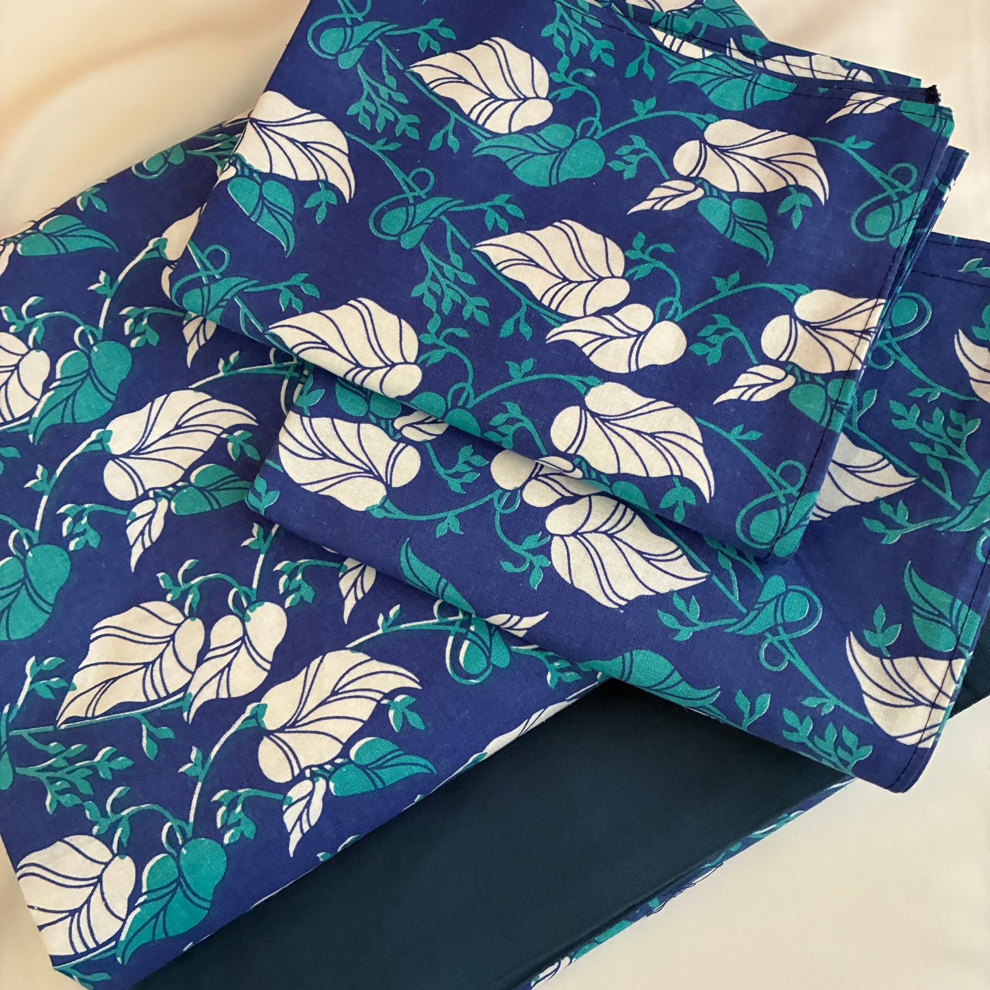 Blue Leaf King Size Cotton Bedspread 100x110 inches (2 pillow covers)