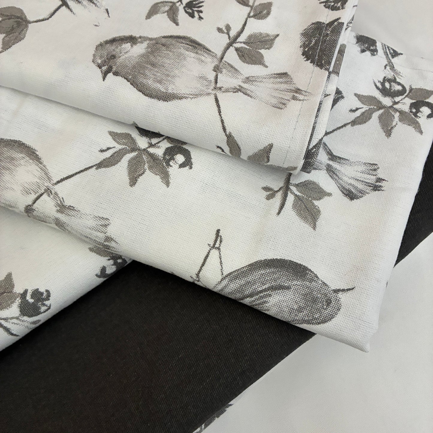 Grey Cuckoo King Size Cotton Bedspread 100x110 in (2 pillow covers)