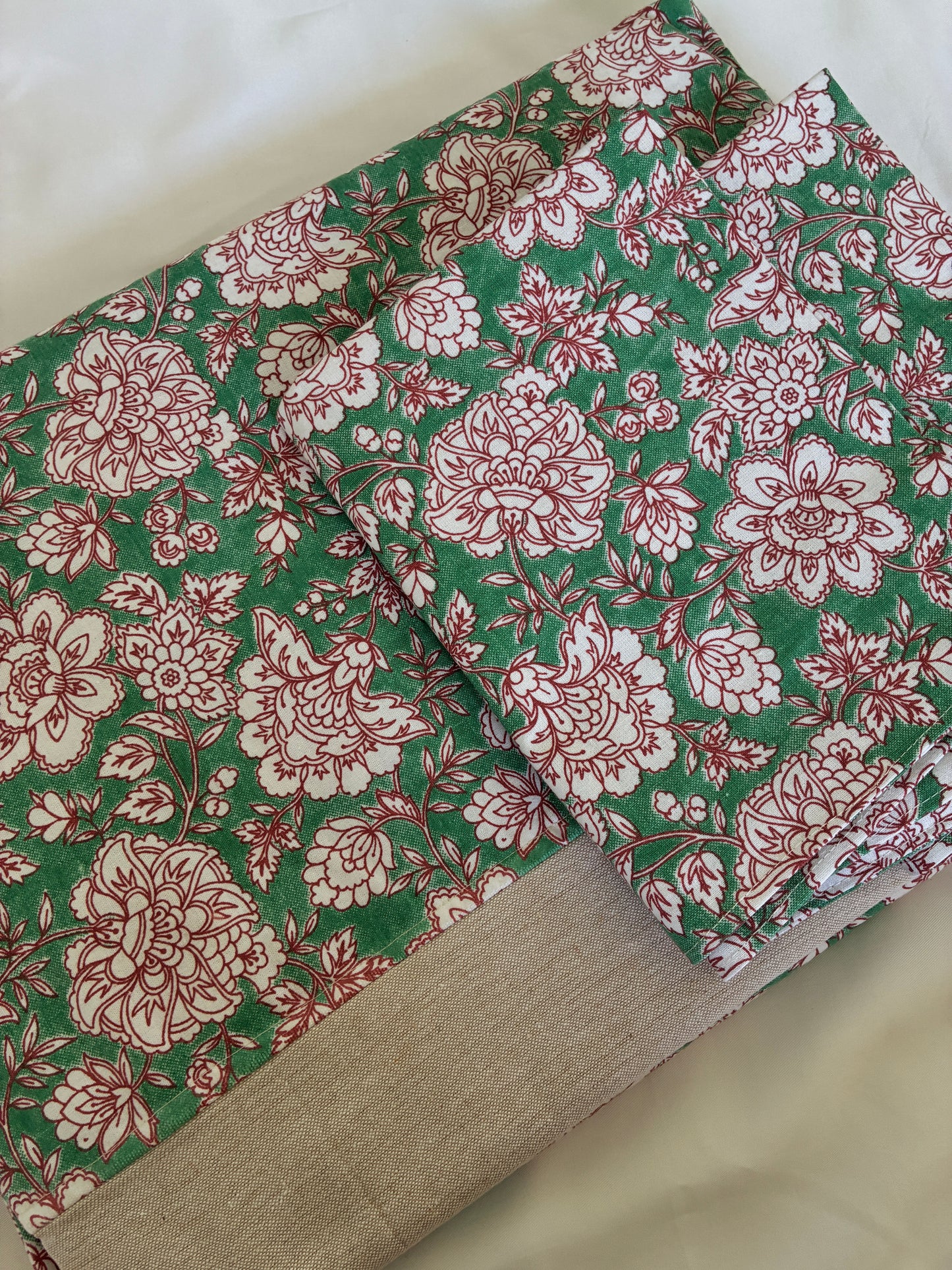Queen Size Bedspread 90x100 inches