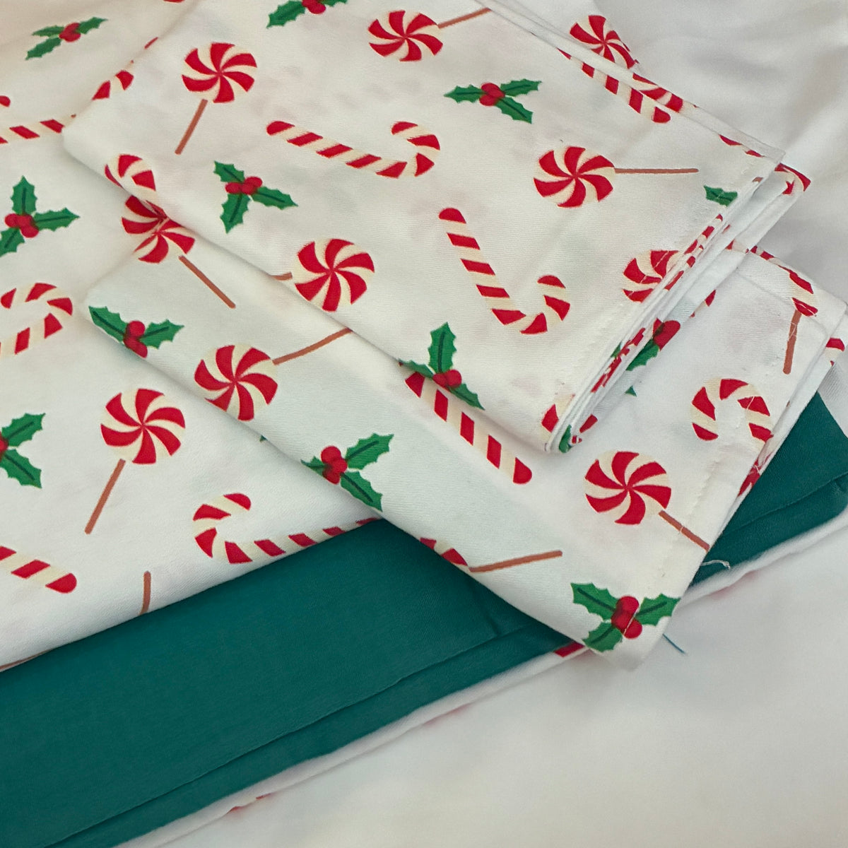 Christmas Cheer King Size Cotton Bedspread 100x110 in