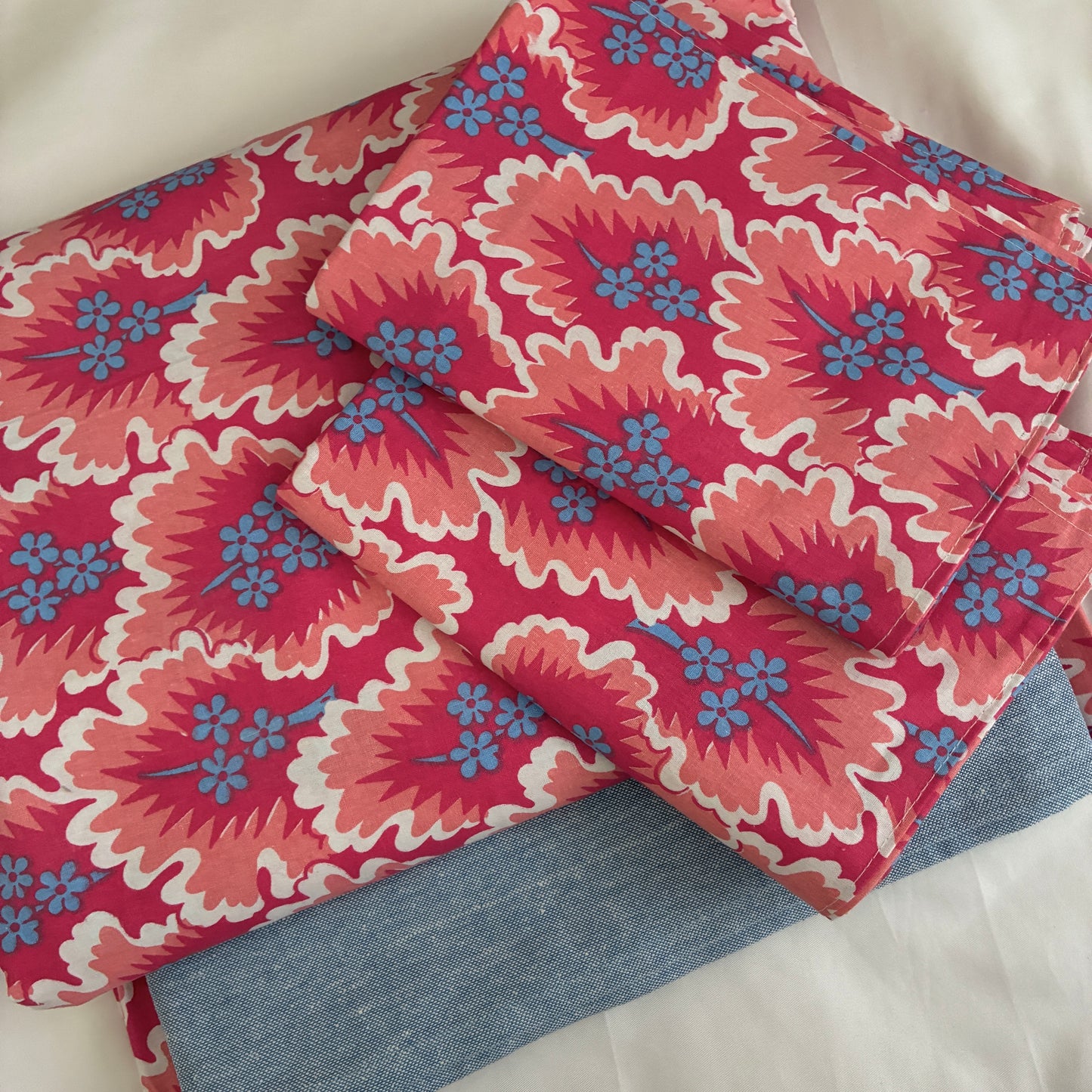 Floral King Cotton Bedspread 100x110 inches (2 pillow covers)