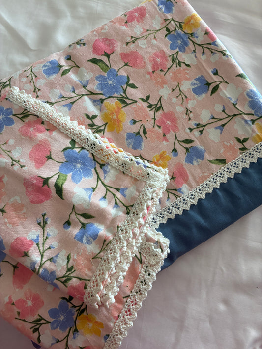 Lace Queen bedspread 90x100 inches
