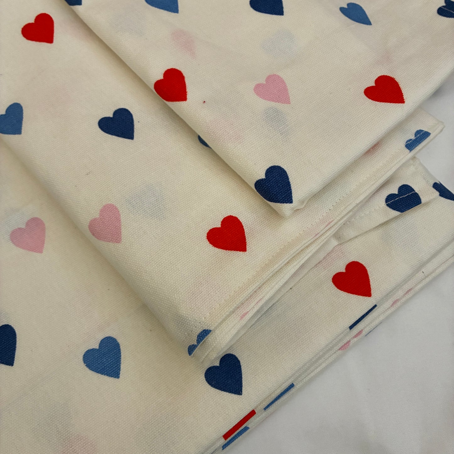Mini Heart Single Size Cotton Bedspread with 2 Pillow Covers 60 x 90 in