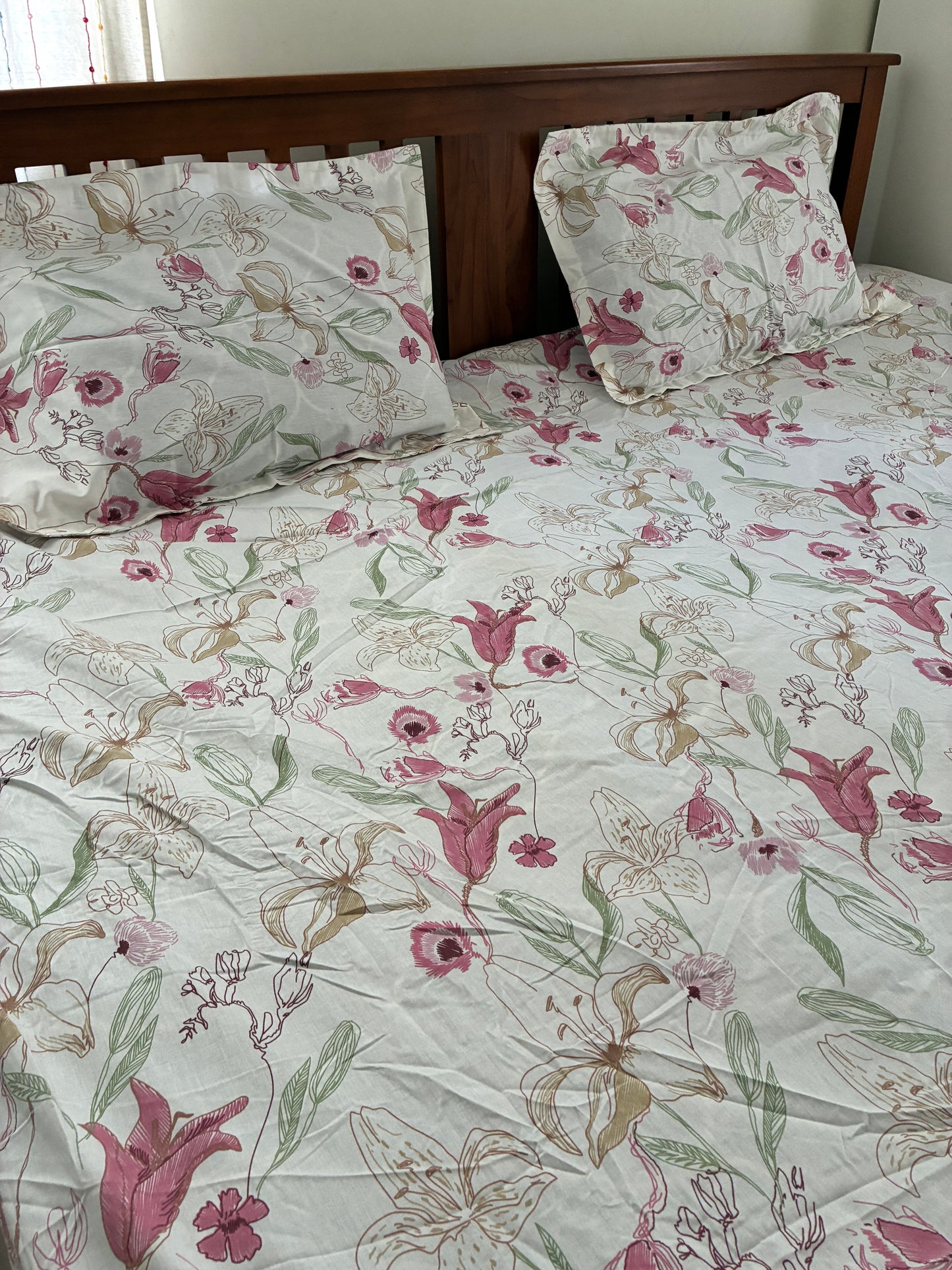 Pink Wild Flower Fitted King Size Bedspreads  75x75x10 inches