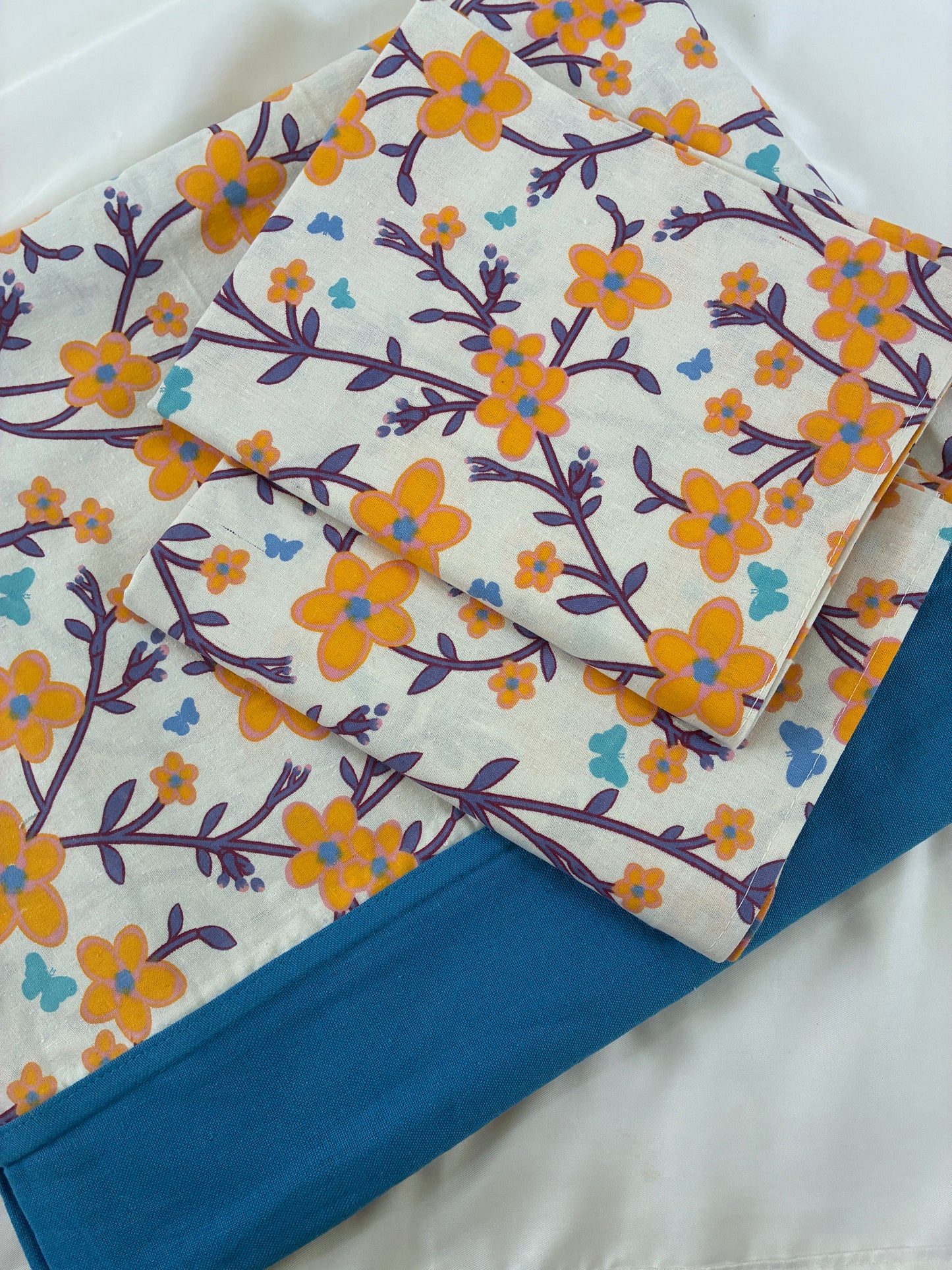 Queen Size Bedspread 90x100 inches
