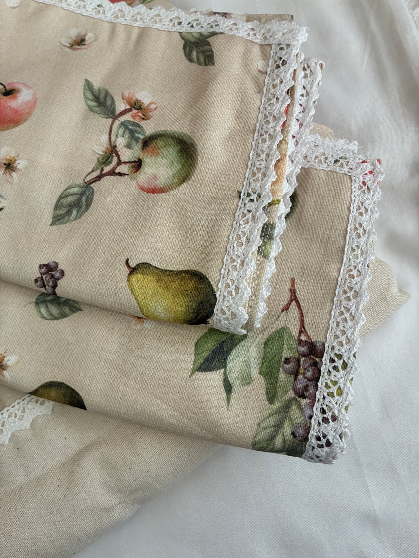 Apples & Pears Lace King Size Cotton Bedspread 100x110 in