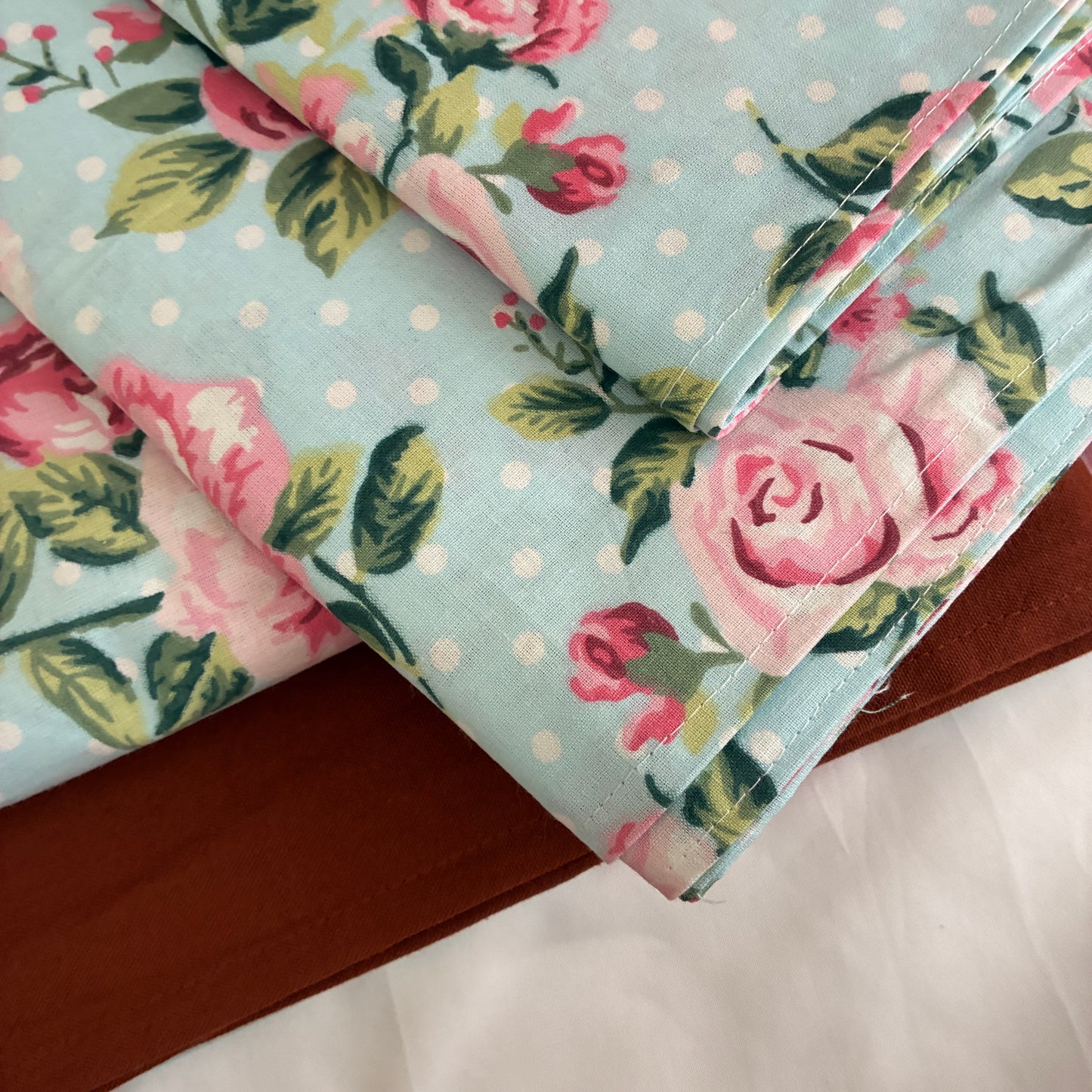 Blue Rose King Cotton Bedspread 100x110 inches (2 pillow covers)