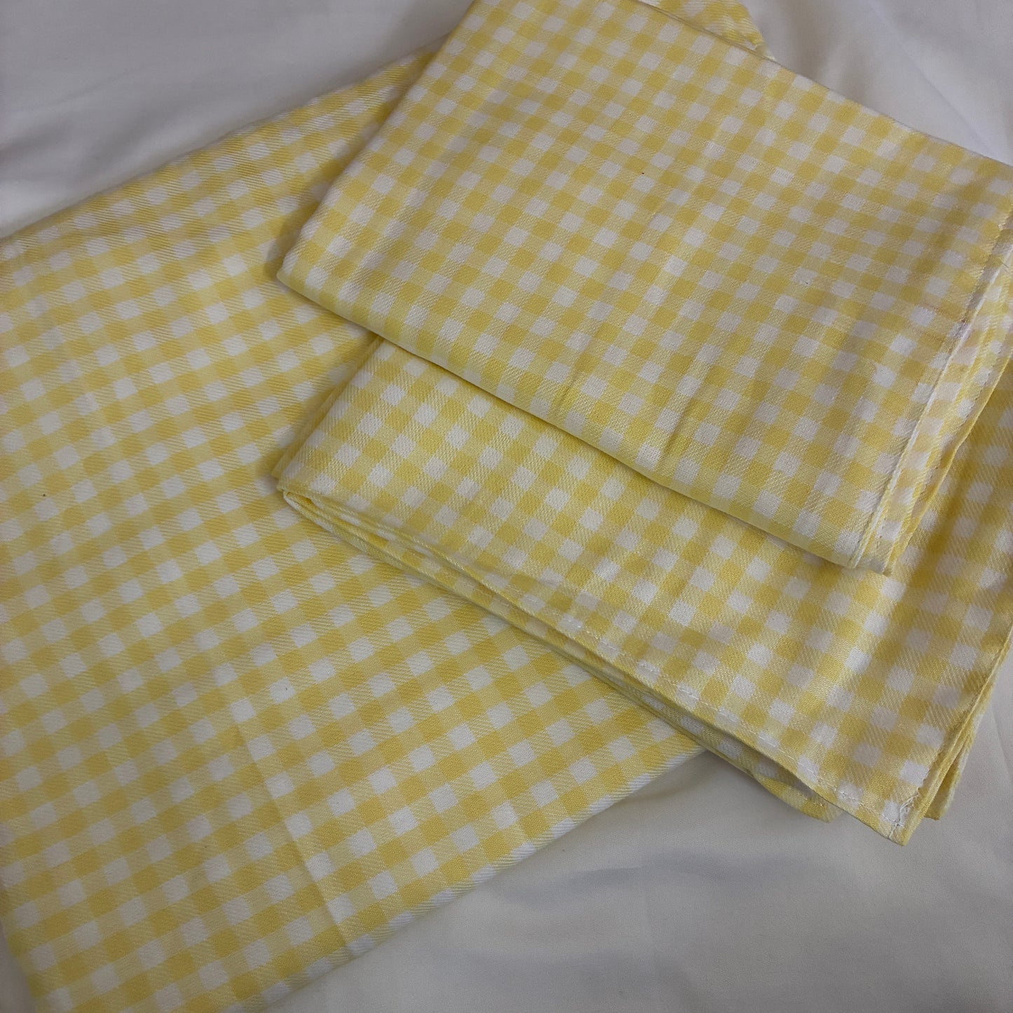 Yellow Checks Cotton Bedspread with 2 Pillow Covers 70 x 90 in