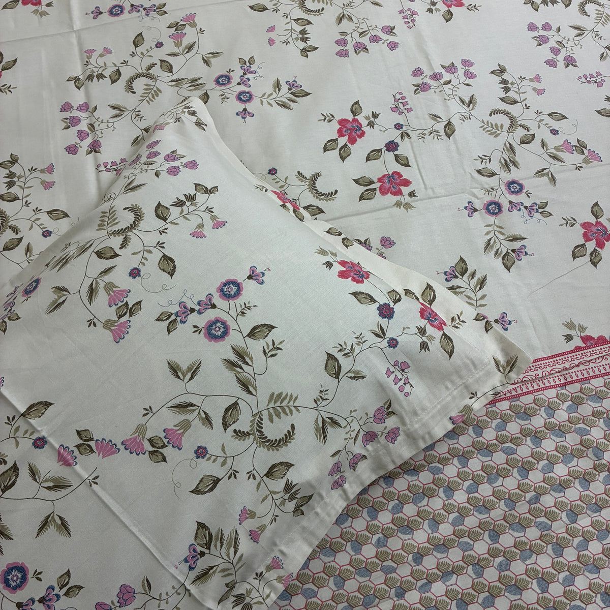 300 TC  Pink Floral King Size Cotton Bedspread 108x108 inches