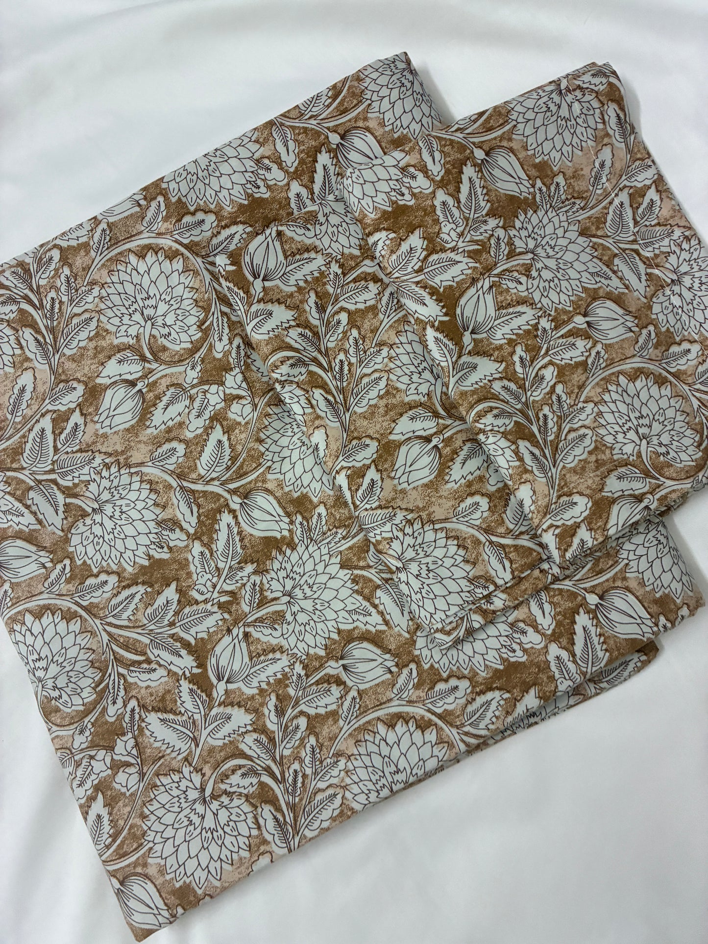 Brown Floral Super King Size Bedspread 120x 120 inches