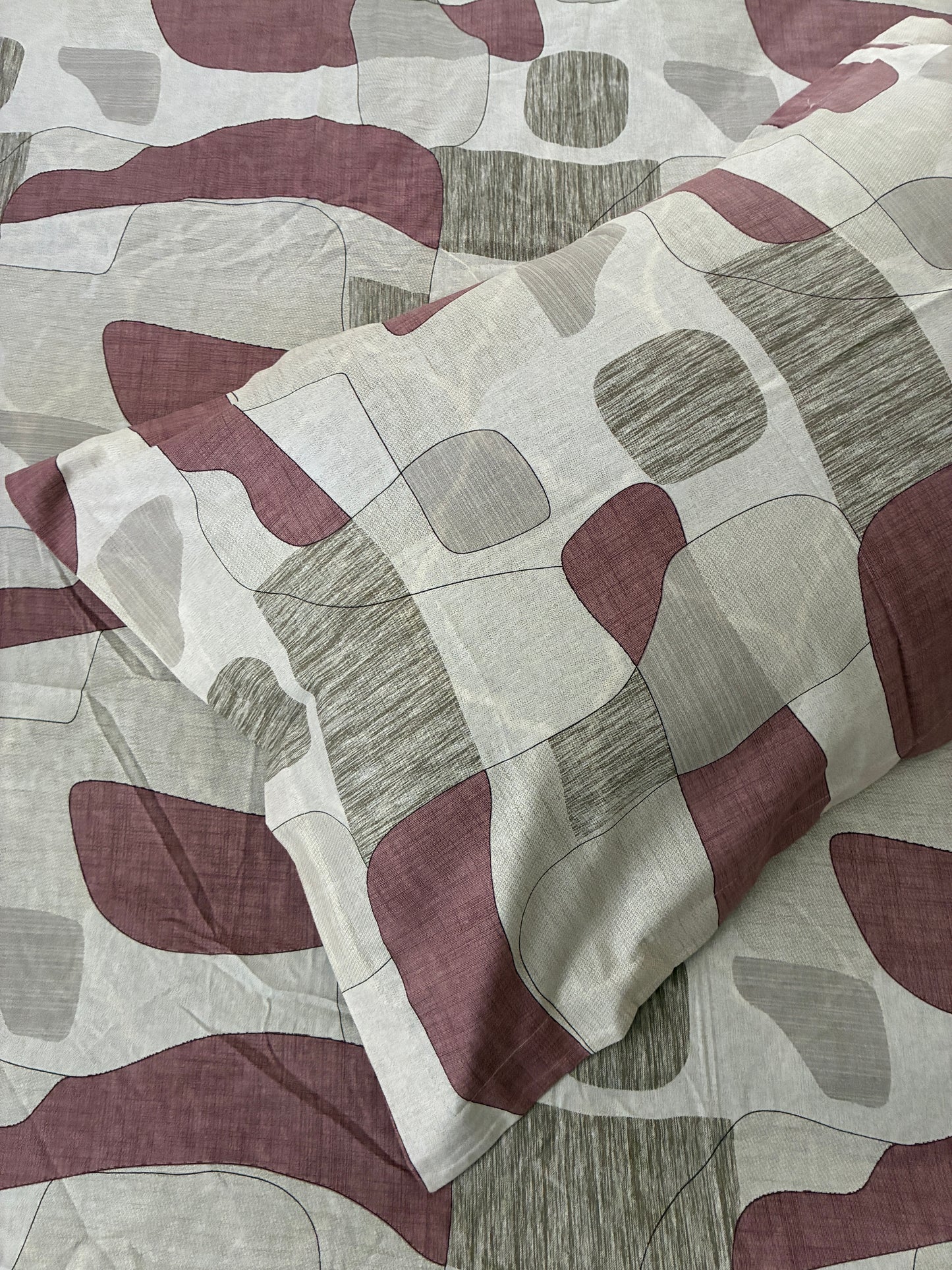 Mauve Abstract Fitted King Size Bedspreads  75x75x10 inches