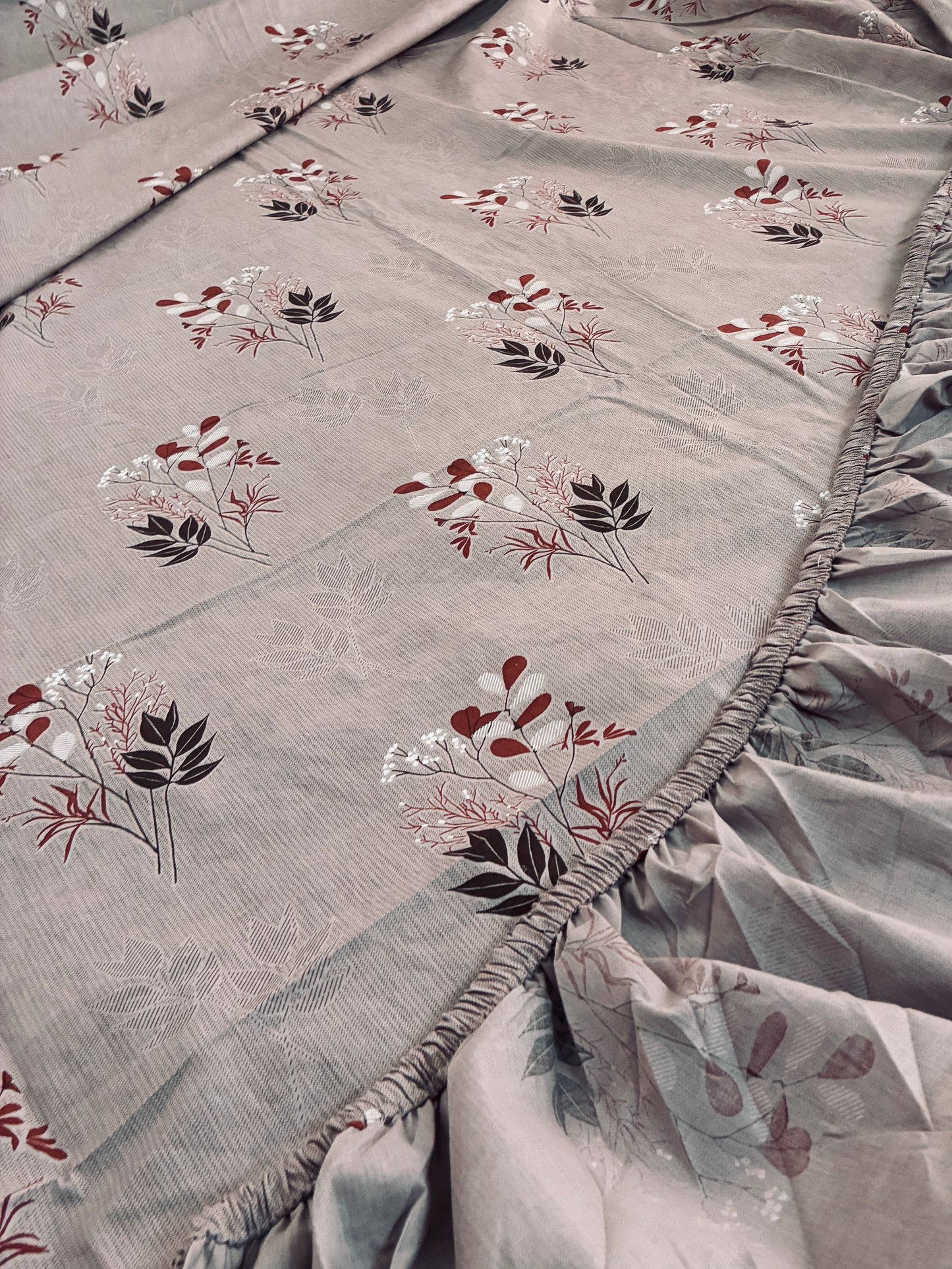 Grey Floral Queen Size Fitted Cotton Bedspread (2 pillow covers)