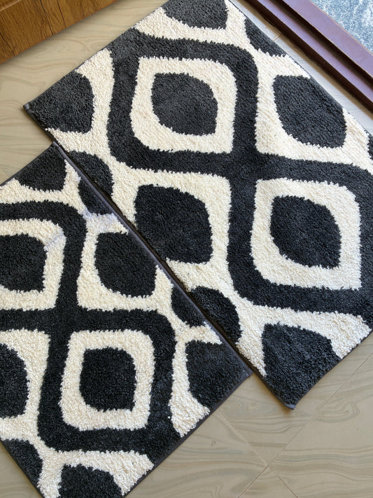 Anti Slip Black Diamond Floor mats (set of 2) (40x60cm) (50x82cm)