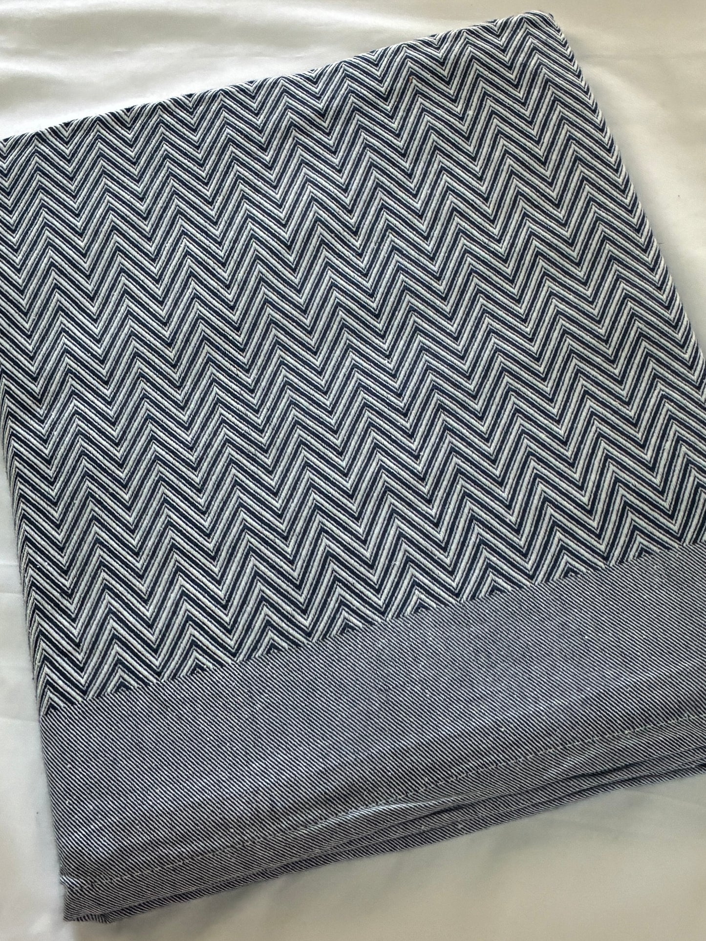 Herringbone Single Size Cotton Blanket / Throw
