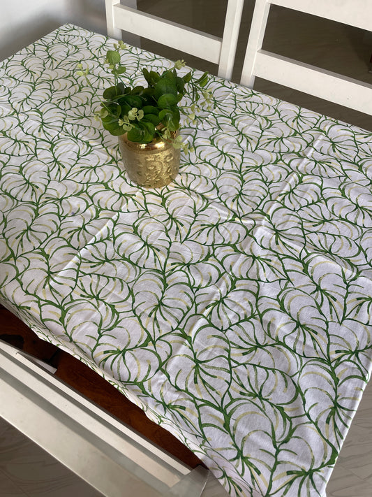 Green Leaf Table Covers