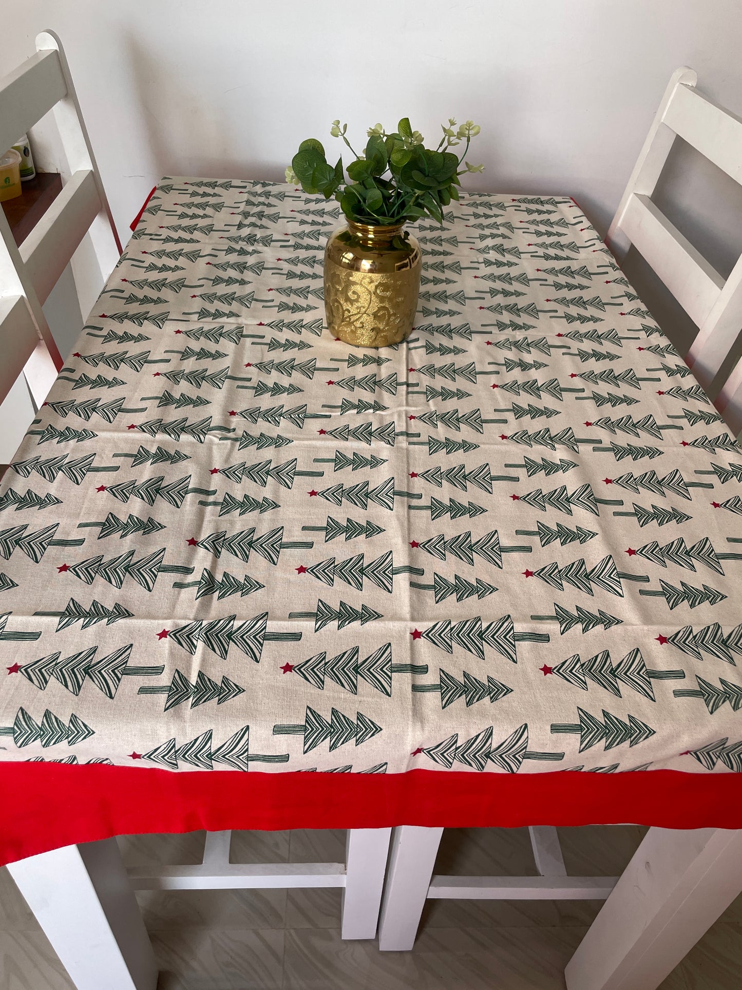 Christmas Print Table Covers