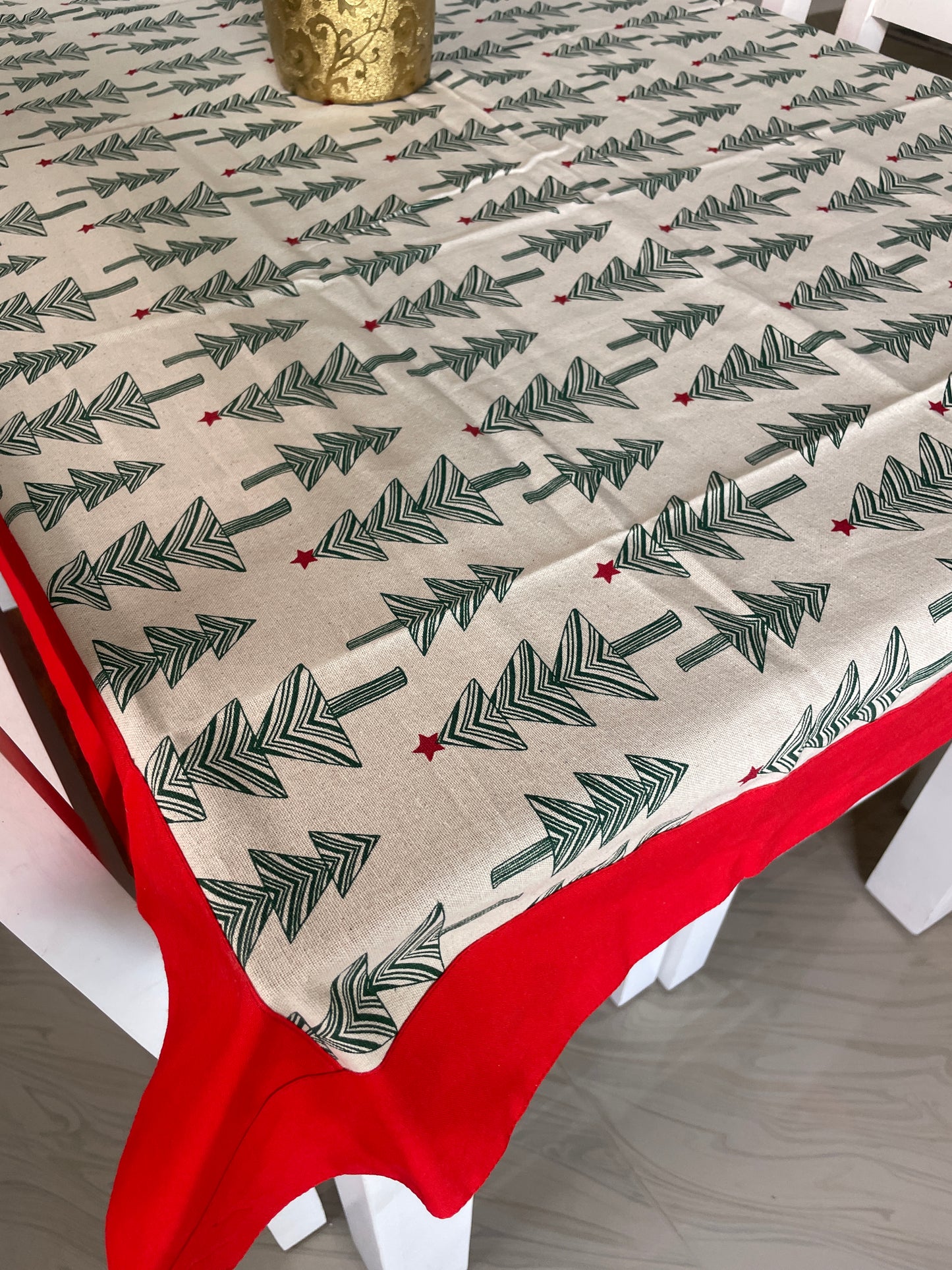 Christmas Print Table Covers