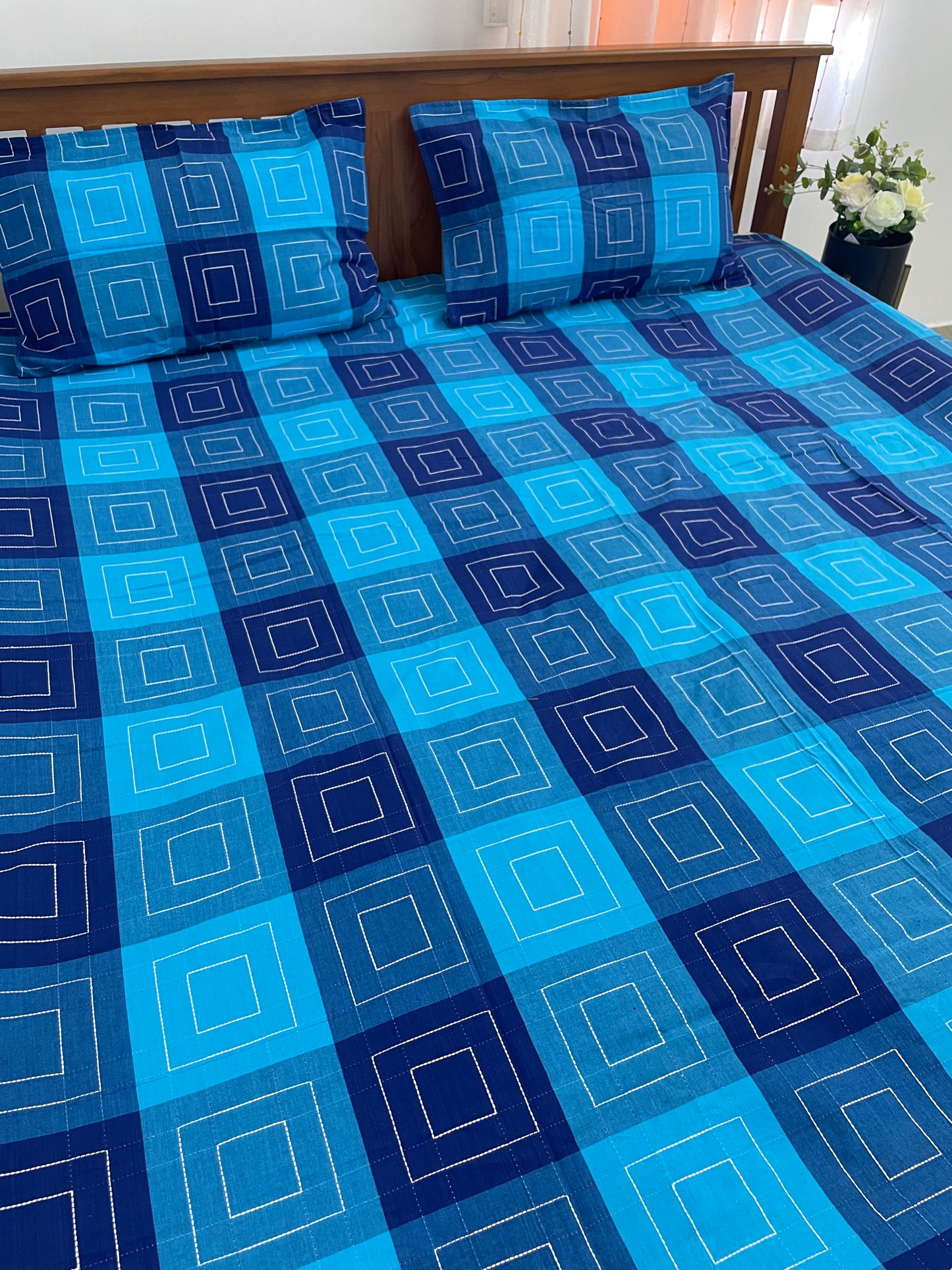 Blue Checks King Size Bedspread 108 x 108 in