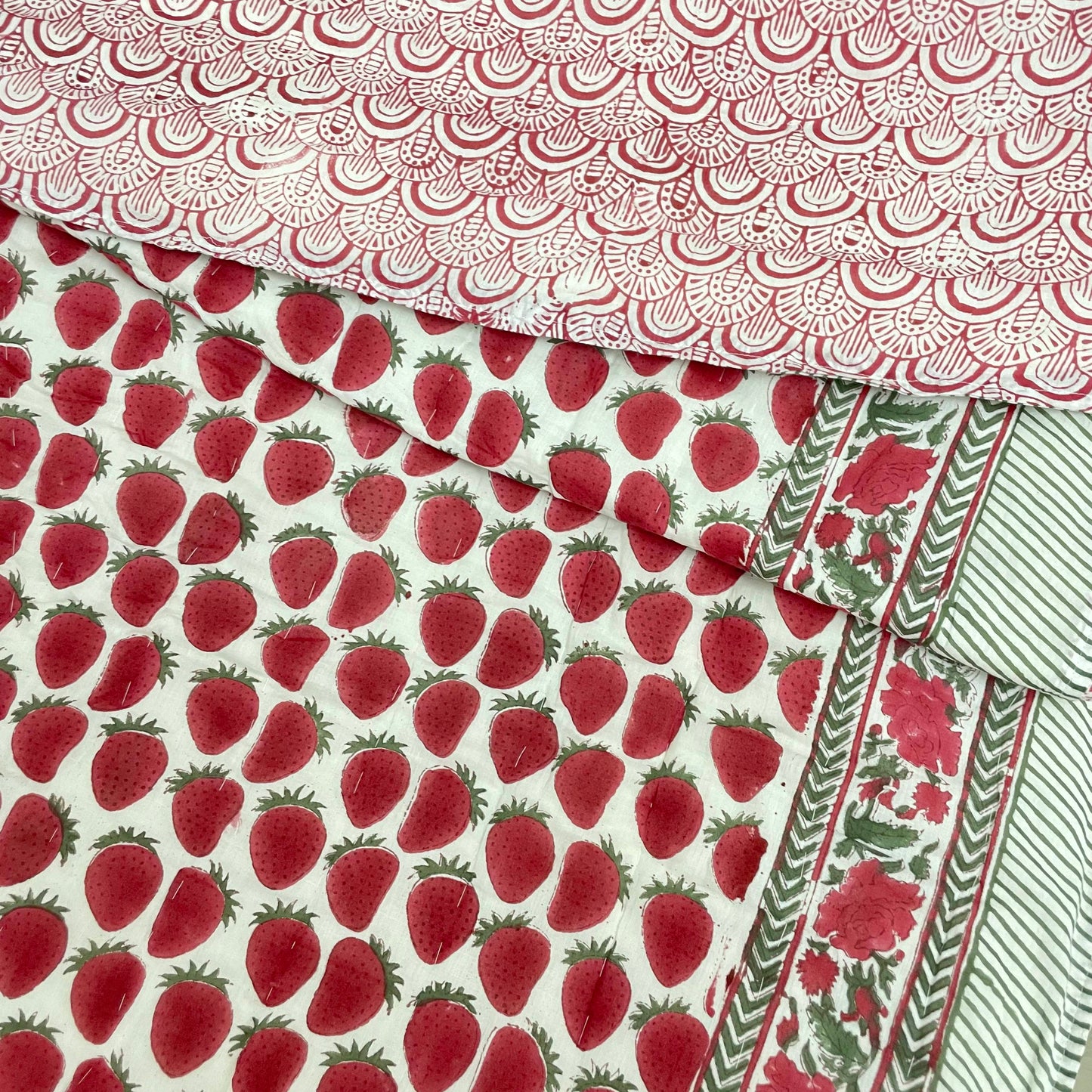 Strawberry reversible cotton Double Quilts